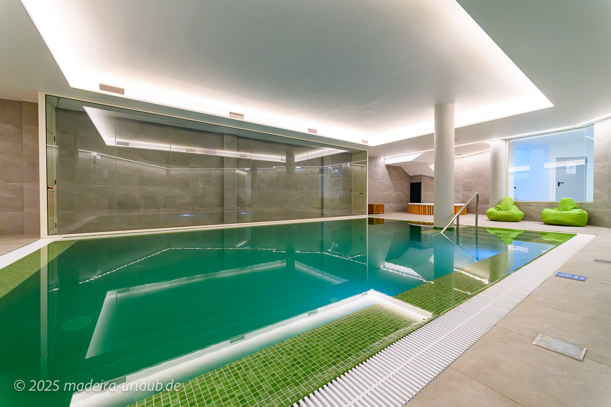 Pool im 3 Sterne Hotel Euro Moniz